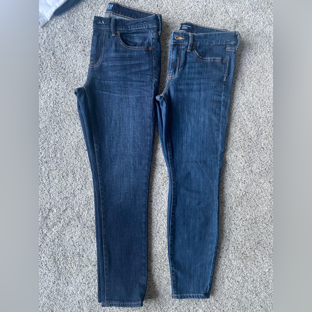 Size 2 GAP women’s jeans- like new